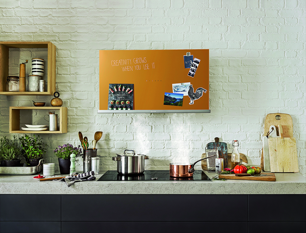 Разнообразие от цветове и материали в кухнята – новите тенденции на индивидуалното оформяне